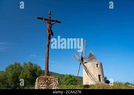 Golf von St. Tropez, Dorf Grimaud, die Windmühle Stockfoto