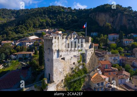 Frankreich, Nizza, Luftaufnahme des Bergdorfes Roquebrune Cap Martin. Stockfoto