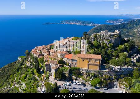 Frankreich, Luftaufnahme von Eze an der französischen riviera, einem typischen Dorf im Süden Frankreichs Stockfoto