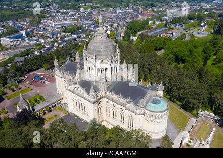Luftaufnahme der Basilika St. Therese von Lisieux in der Normandie Frankreich Stockfoto
