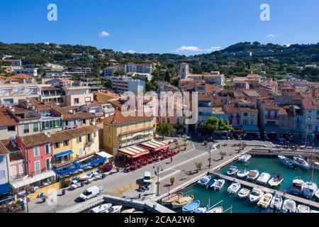 Luftaufnahme von Cassis, einem Fischerdorf in der Nähe von Marseille Stockfoto