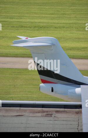 Flugzeugheck am Flughafen St. Gallen Altenrhein in der Schweiz Stockfoto