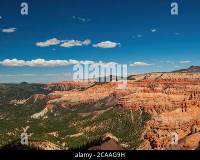 Wunderschöne Landschaft vom Spectra Point of Cedar Breaks National Monument in Utah, USA Stockfoto