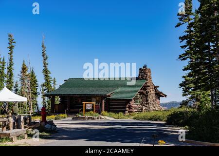 Cedar City, 1. AUGUST 2020 - Morgenansicht des Cedar Breaks National Monument Visitor Centre Stockfoto