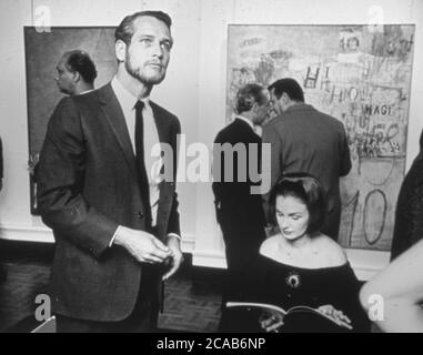 Paul Newman und Joanne Woodward bei der Eröffnung von Magnet New York (1964) Stockfoto