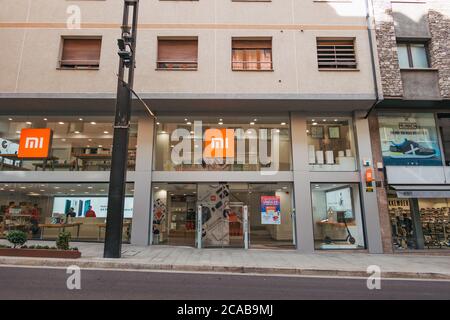 Xiaomi Mi Store auf der Av Meritxell in Andorra la Vella, Hauptstadt von Andorra, ein beliebtes Einkaufsziel für seinen niedrigen Mehrwertsteuersatz von 4.5% Stockfoto