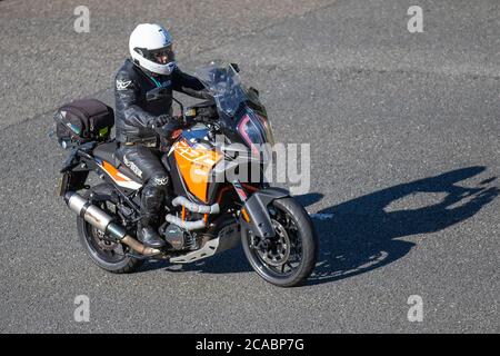 KTM Adventure S; Motorradfahrer; Zweiradtransport, Motorräder, Fahrzeug, Straßen, Motorräder, Motorradfahrer fahren in Chorley, Großbritannien Stockfoto