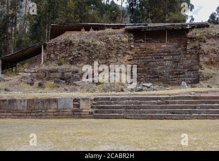 Sonnige Landschaft der Chavin de Huantar archäologischen Stätte in Peru Stockfoto