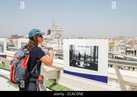 Blick von der Bar auf der Dachterrasse im Circulo de Bellas Artes, Madrid, Spanien Stockfoto