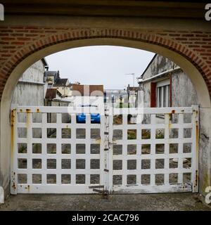 Schlechte Ferienimmobilien in Quend-Plage, Pas-de-Calais, Hauts de France, Frankreich Stockfoto