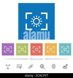 Einstellung der Kamerabelligkeit für flache weiße Symbole in quadratischen Hintergründen. 6 Bonus-Symbole enthalten. Stock Vektor