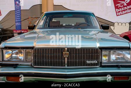 Doha, Katar: 4 März 2020:1983 toyota Krone Oldtimer Stockfoto