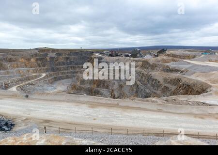 Coldstones Steinbruch in Greenhow, Pateley Bridge, North Yorkshire, ein aktiver Aggreagates Steinbruch Stockfoto