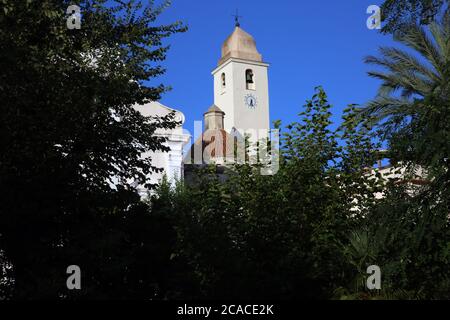 Die Kirche San Giacomo Maggiore in der Stadt Oresei, die auf der Insel Sardinien liegt. Stockfoto