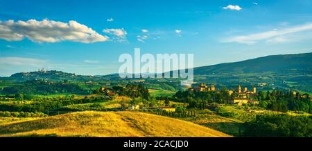 Certaldo Alto Stadt und San Gimignano im Hintergrund. Panoramablick. Florenz, Toskana, Italien. Geburtsort von Boccaccio, Autor von Decameron. Stockfoto