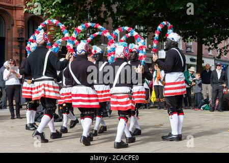 Die Britannia Coconut Dancers treten in York auf Stockfoto