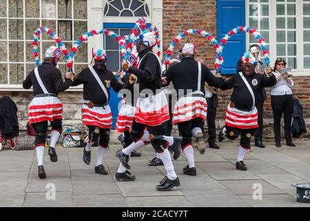 Die Britannia Coconut Dancers treten in York auf Stockfoto