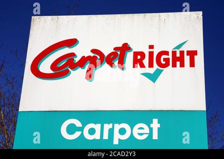 Carmarthen, Wales, UK – 2. Januar 2017: Carpetright Logo-Werbeschild an seinem Einzelhandel Supermarkt Geschäfte in etwas außerhalb der Innenstadt Stock Pho Stockfoto