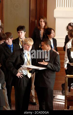 Austin Texas USA, 2006: Schüler der texanischen High School nehmen an YMCA Youth in Government Sessions in der Kammer des Texas House Teil, wo sie lernen, Gesetze zu entwerfen, zu verfeinern und mit ihren Kollegen aus dem ganzen Staat zu diskutieren. ©Bob Daemmrich Stockfoto