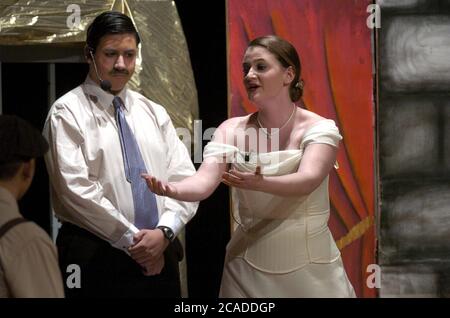 Brownsville, Texas, USA, Januar 2006: Studenten spielen Andrew Lloyd Webbers „Evita“ an der Lopez High School. ©Bob Daemmrich Stockfoto