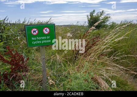 Fußweg Regeln Walberswick Suffolk Stockfoto