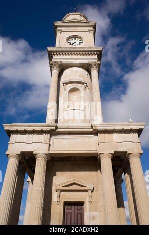 Coastal Park Clock Tower am Meer, Herne Bay, Kent, England. Stockfoto