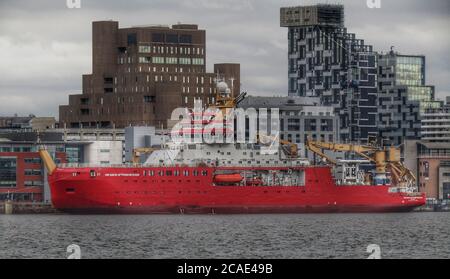 RRS Sir David Attenborough überquert zum ersten Mal den Fluss Mersey und liegt am Kreuzfahrtterminal Kredit Ian Fairbrother / Alamy Stock Photos Stockfoto