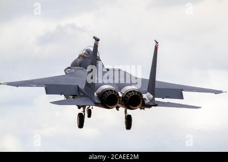 F-15E Schlag Eagle Landing an Stockfoto