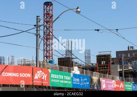 Toronto, Ontario/Kanada - August 06 2020: Crane Collapse in Dundas und River Street Stockfoto