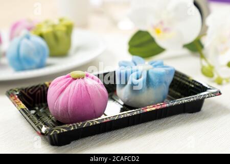 Traditionelle japanische Süßigkeiten Kuchen wagashi Stockfoto