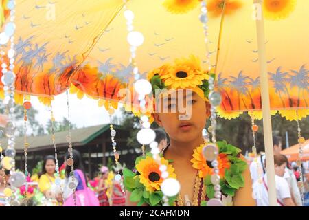 Ein Sonnenschirm der Art in der Sommerhauptstadt der Philippinen. Stockfoto