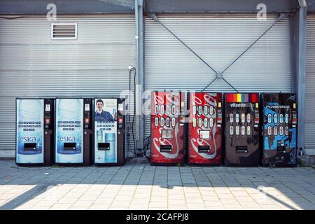 Montreal, Kanada - Juni 2018: Getränkeautomaten auf der Straße im alten Hafen in Montreal, Quebec, Kanada. Stockfoto