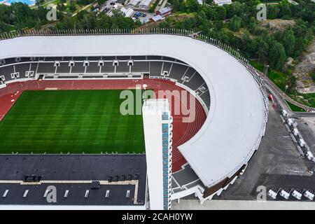 Helsinki, Finnland - 1. August 2020: Arialansicht des Olympiastadions von Helsinki nach der Renovierung. Stockfoto