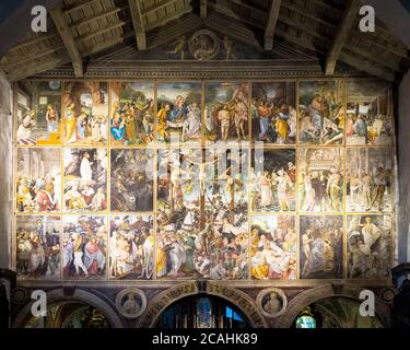 VARALLO, ITALIEN - Juni 2020: In der Kirche Santa Maria delle Grazie in Varallo Sesia gelegen, wurde diese Renaissance-Meisterstück von Gaudenzio Ferr geschaffen Stockfoto