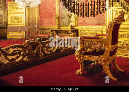 TURIN, ITALIEN - 7. MÄRZ 2019: Der Thronsaal des Königspalastes von Turin, Italien), Nationalmuseum und ehemaliges Haus des Hauses Savoyen, am 7. märz, Stockfoto