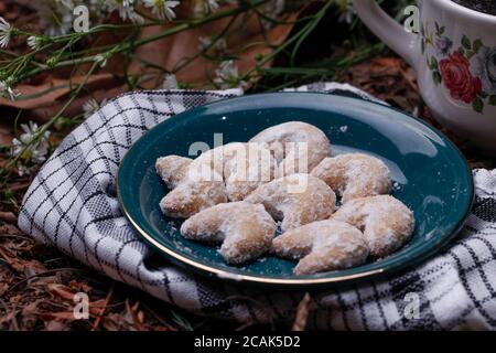 Indonesische berühmte Torte für feiern IED Mubarak / Idul Fitri / Lebaran Kue Putri Salju / Snow Cake eine süße weiße Torte Stockfoto