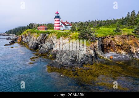 West Quoddy Head Lighthouse, Quoddy Head State Park, Lubec, Maine, USA Stockfoto