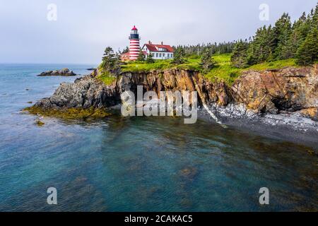 West Quoddy Head Lighthouse, Quoddy Head State Park, Lubec, Maine, USA Stockfoto