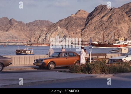 Archivbild: Das Sultanat Oman 1979, sieben Jahre nach der Machtübernahmen des Sultans Qaboos und der Modernisierung des Landes. Dies war noch eine Zeit, als der Tourismus in das Land in den Kinderschuhen steckte. Quelle: Malcolm Park Stockfoto