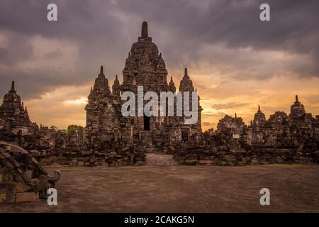 Sonnenuntergang am Sewu Tempel, Prambanan Komplex, Yogyakarta, Indonesien Stockfoto