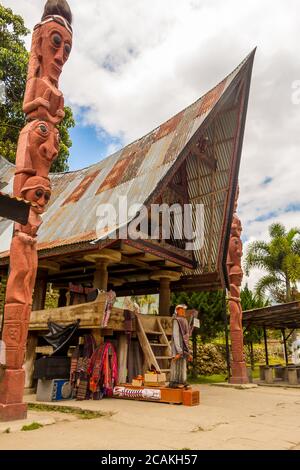 Bataknese Architektur auf Samosir Insel, Toba See, Nord-Sumatra, Indonesien Stockfoto