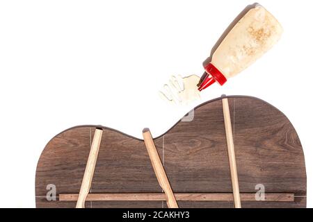 Stück der Rückseite einer Gitarre im Bau Stockfoto