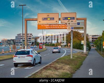 Der Flughafen Stuttgart in Leinfelden-Echteringen. / Flughafen Stuttgart, Deutschland in Leinfelden-Echteringen. Stockfoto