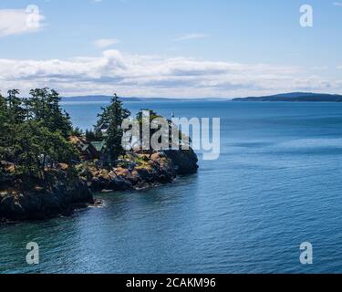 Blick auf den Swanson Channel von Trincomali auf North Pender Island, British Columbia, Kanada Stockfoto