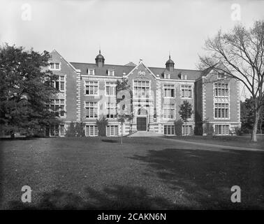 Rockefeller Hall, Vassar College, Poughkeepsie, New York, USA, Detroit Publishing Company, 1904 Stockfoto