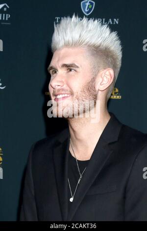 LOS ANGELES - JAN 24: Colton Dixon bei den Movieguide Awards 2020 im Avalon Hollywood am 24. Januar 2020 in Los Angeles, CA Stockfoto