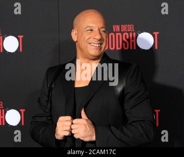 LOS ANGELES - MÄR 10: Vin Diesel bei der 'Bloodshot' Premiere im Village Theatre am 10. März 2020 in Westwood, CA Stockfoto