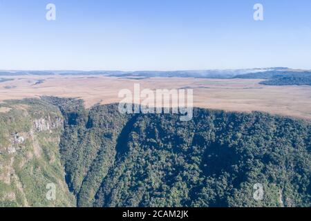 Luftaufnahme des Pinheirinho Canyon, Cambara do Sul, RS, Brasilien Stockfoto