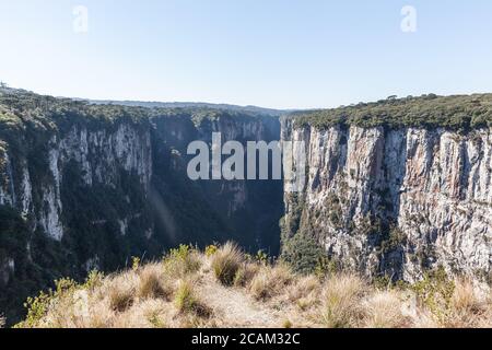 Luftaufnahme des Itaimbezinho Canyon, Cambara do Sul, RS, Brasilien Stockfoto