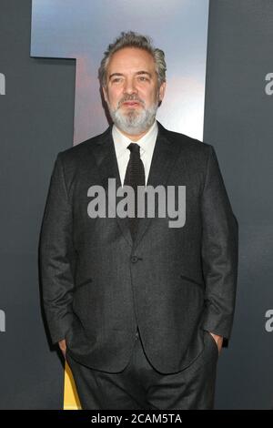 LOS ANGELES - DEZ 18: Sam Mendes bei der '1917' Premiere im TCL Chinese Theatre IMAX am 18. Dezember 2019 in Los Angeles, CA Stockfoto